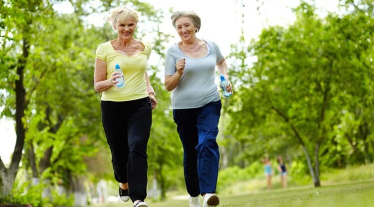 Ter uma vida fitness pode proteger você da depressão na velhice