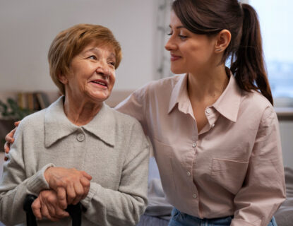 Comparativo: lar de idosos em Goiânia com cuidados especializados vs. cuidador domiciliar Comparativo: lar de idosos em Goiânia com cuidados especializados vs. cuidador domiciliar